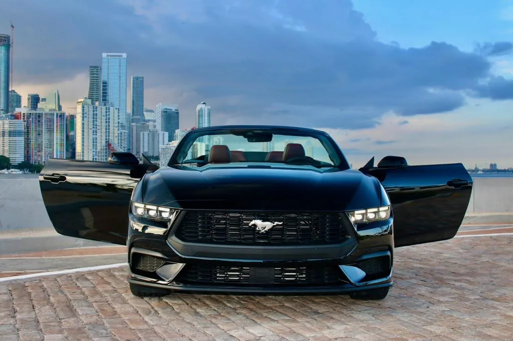 Ford Mustang, Convertible